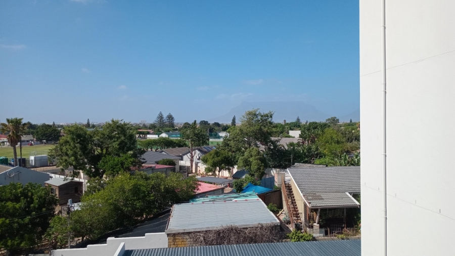 2 Bedroom Property for Sale in Table View Western Cape